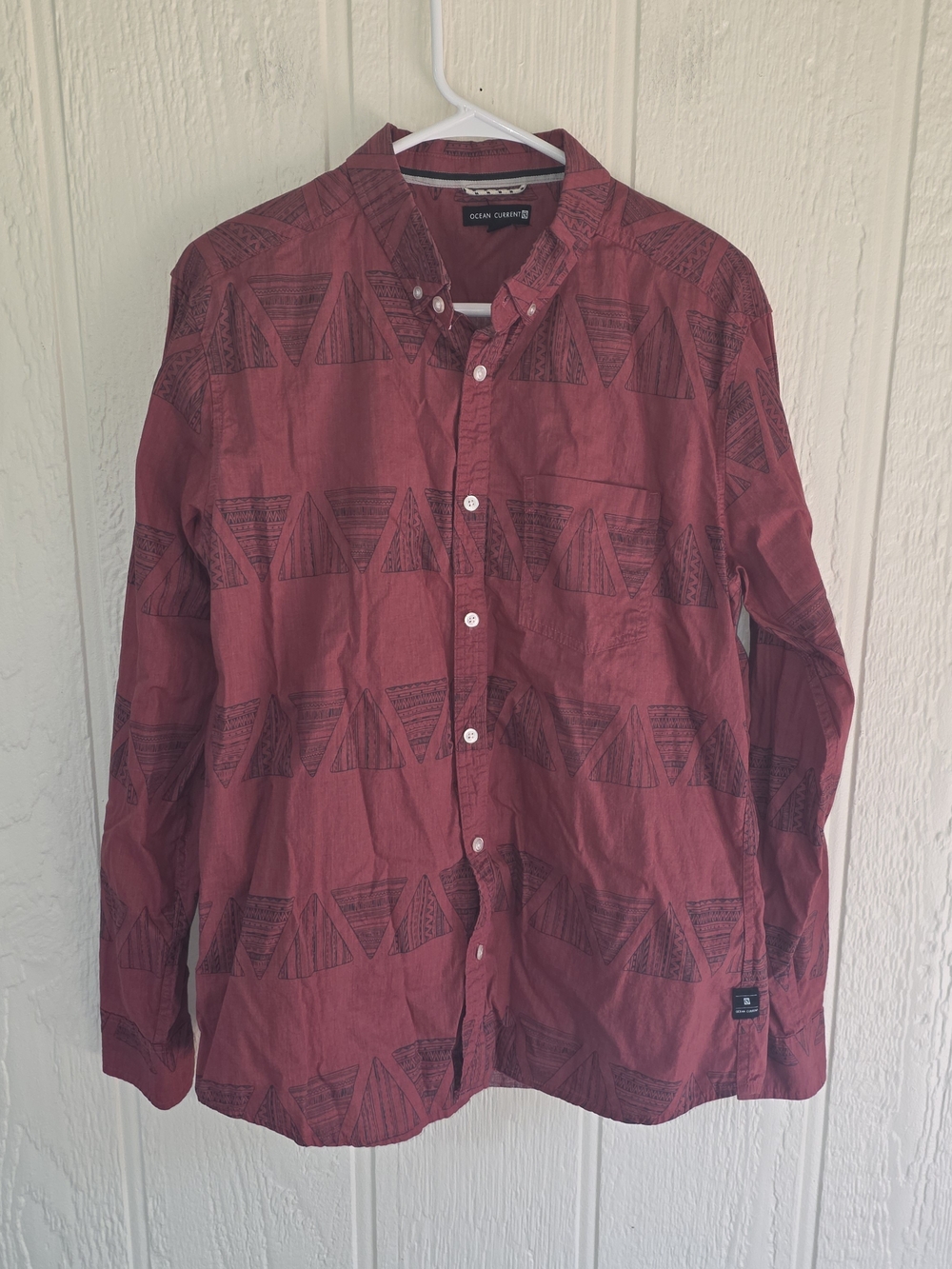 Ocean Current Men's Burgundy Button-Down Shirt, Size Medium